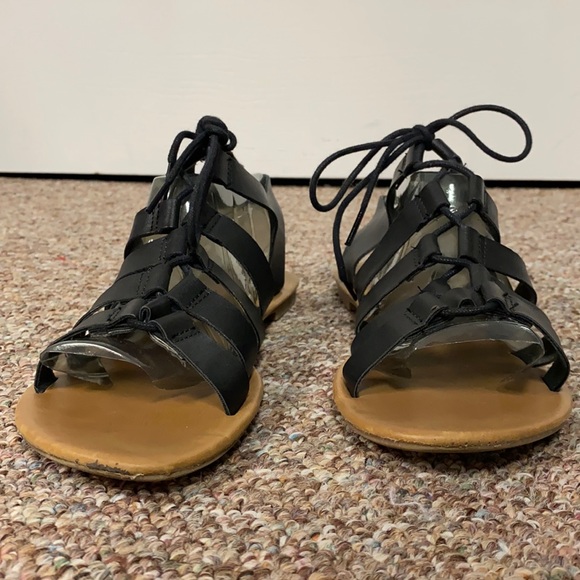 SO black leather lace up sandals. Size 8 - Picture 3 of 8